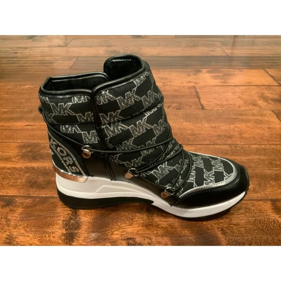 Michael Kors Black Silver Lula Logo Silver Bejeweled Booties, Size, 8, NIB! - Picture 1 of 11